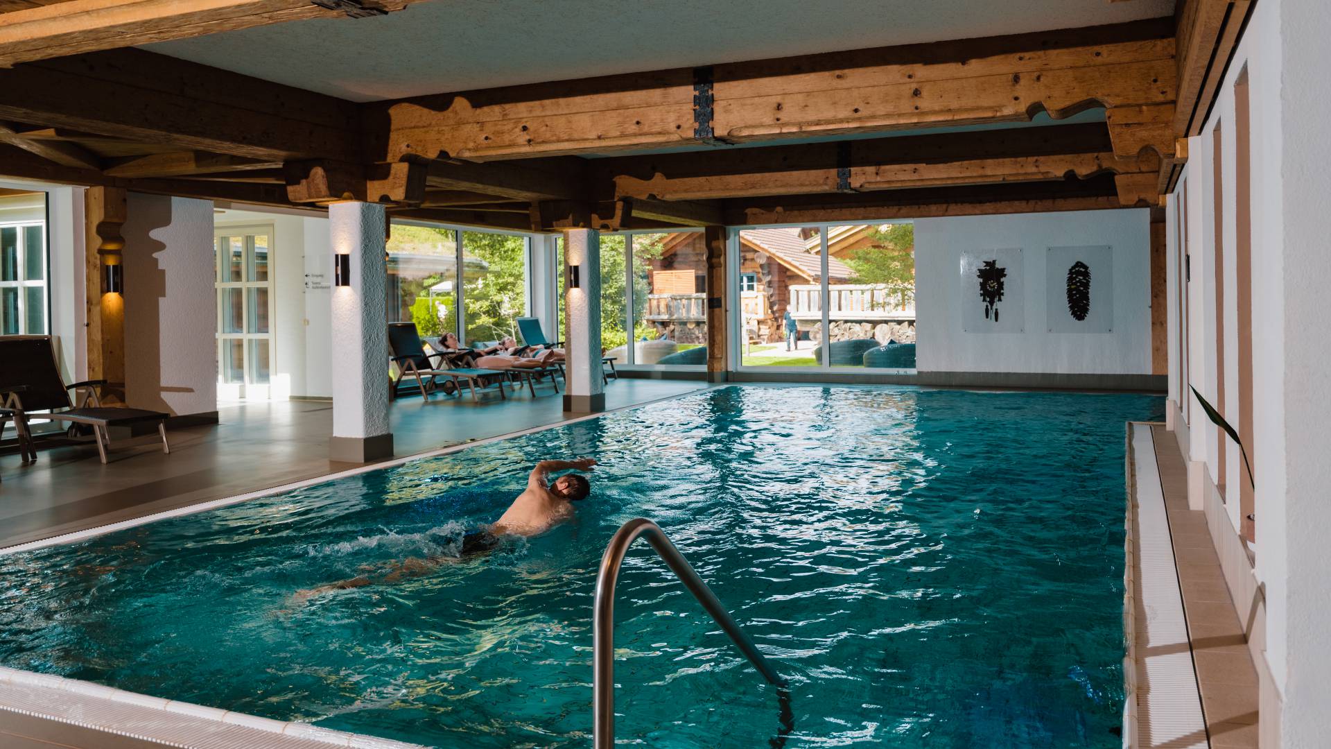 Hotel Lamm Wellnessbereich Swimmingpool