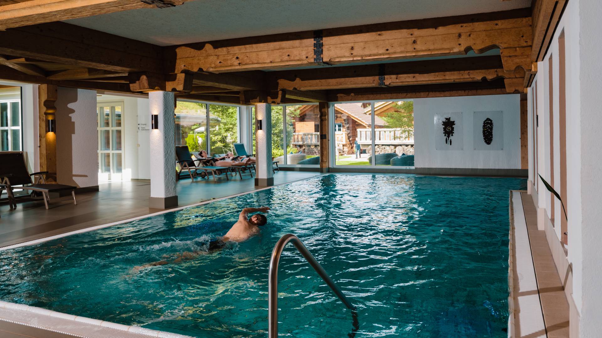 Hotel Lamm Wellnessbereich Swimmingpool
